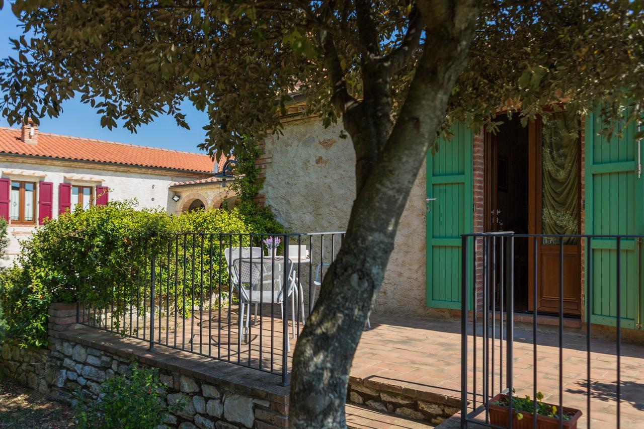 Agriturismo Borghetto Il Montino Rapolano Terme Bagian luar foto